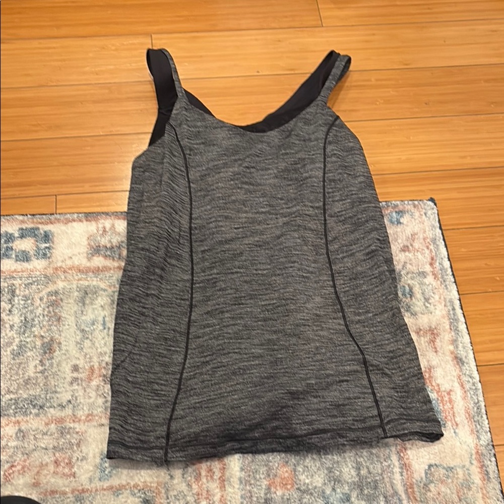 Women's lululemon tank top